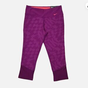 NIKE Dri-Fit Legend 2.0 Capri Tight Fit Leggings 6547E1M